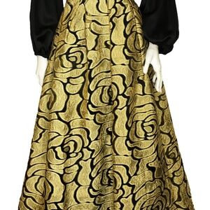 # A237  N by Nancy  Power Chic Gold & Black Floral Embroidered Skirt  NWT M